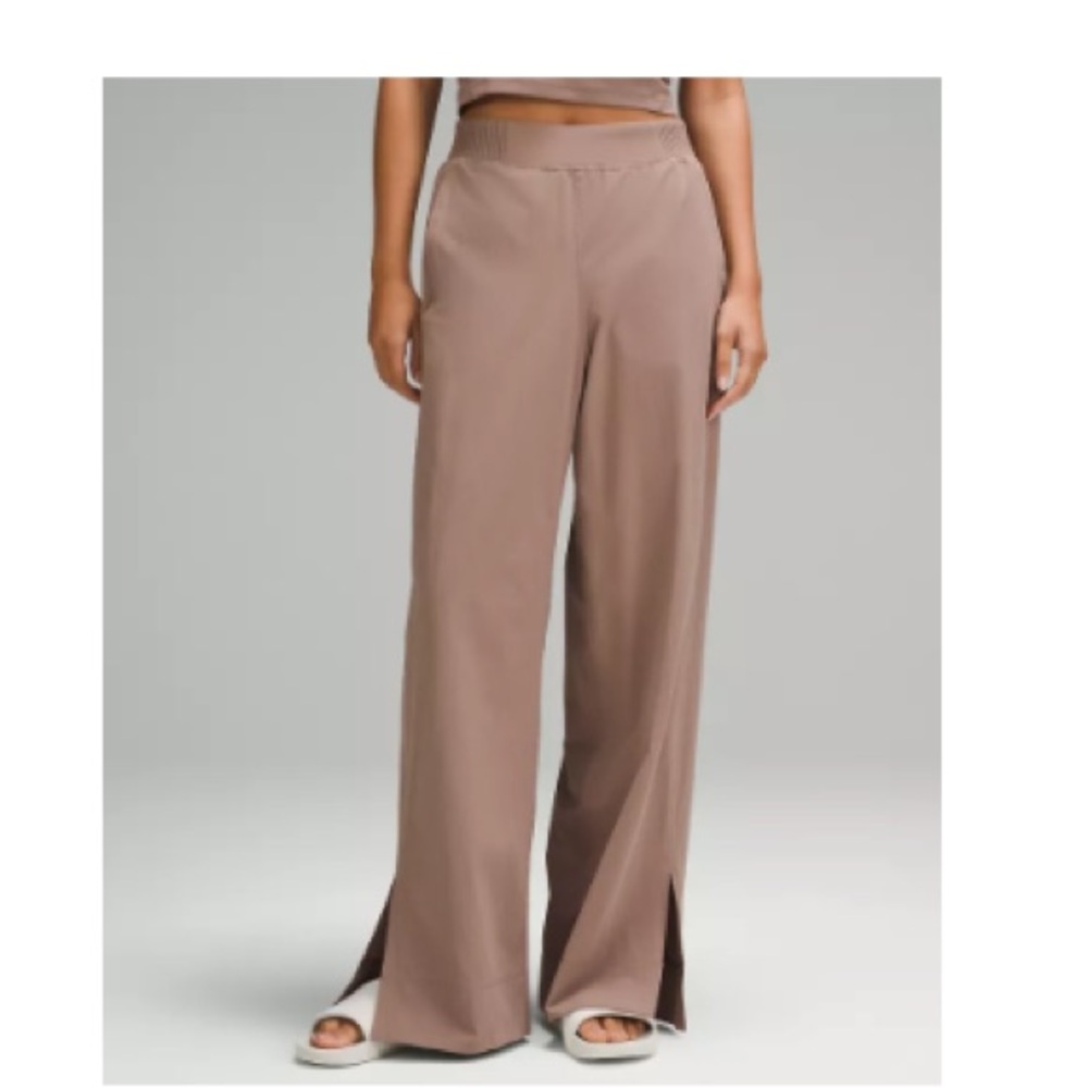 Lululemon Stretch woven high rise wide leg pant